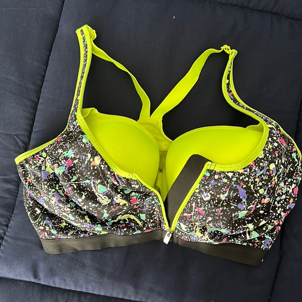 Victoria Secret x sports bra